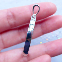 Open Back Bezel Charm | Hollow Round Pendant | Outline Circle Frame for UV Resin Crafts | Resin Jewelry Findings (Silver / 1 piece / 32mm x 41mm)
