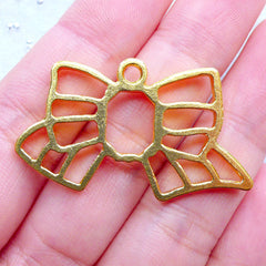 CLEARANCE Striped Ribbon Open Bezel Pendant | Kawaii Resin Jewellery Making | Outlined Ribbon Charm | Deco Frame for UV Resin Crafts (1 piece / Gold / 39mm x 23mm)