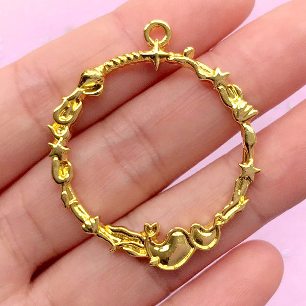 CLEARANCE Sea Themed Circle Open Bezel Charm | Round Marine Pendant | Nautical Deco Frame | UV Resin Craft Supplies (1 piece / Gold / 35mm x 42mm)