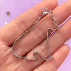 CLEARANCE Akita Inu Open Bezel | Dog Deco Frame for UV Resin Filling | Pet Charm | Kawaii Resin Jewelry Supplies (1 piece / Silver / 41mm x 46mm)