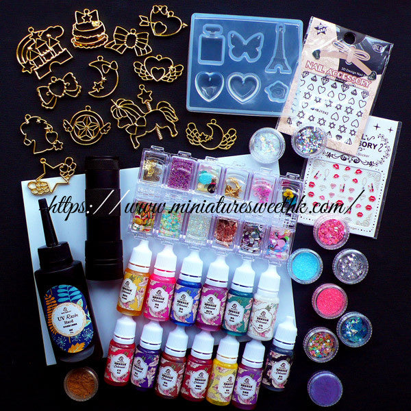 Kawaii UV Resin Craft Kit | Deluxe Set including Cute Open Bezels,  Pigments, Clear Soft Mold, UV Torch, Glitters, Mini Embellishments,  Stickers