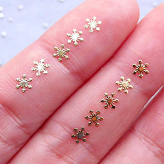 Metal Snowflake Nail Art Charms | Christmas Nail Decoration | Holiday Nail Designs | Filling for Kawaii Resin Crafts (15 pcs / Gold / 4mm)