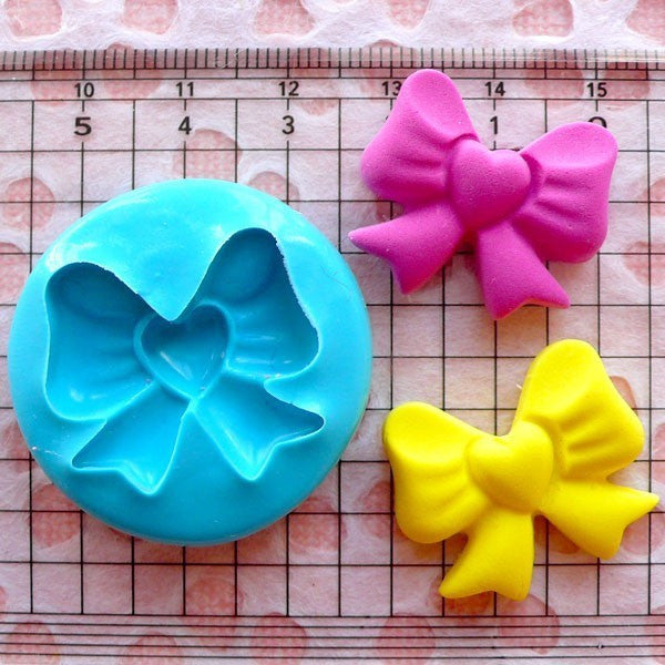 Ribbon / Bow with Heart (25mm) Silicone Flexible Push Mold Jewelry Charms Cupcake (Clay Fimo Casting Resin Epoxy Fondant Gum Paste) MD785