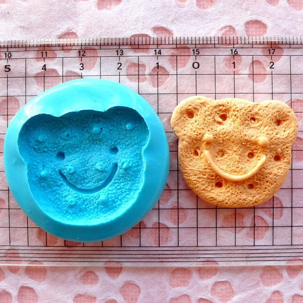 Bear Cookie Mold Biscuit Mold 33mm Silicone Flexible Mold Kitsch Sweets Jewelry Charms Kawaii Cellphone Deco Mold Polymer Clay Mold MD158