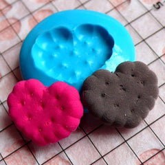 Heart Shaped Cookie / Biscuit (15mm) Silicone Flexible Push Mold - Miniature Food, Sweets, Charms (Clay, Fimo, Resin, Gum Paste) MD140