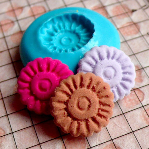 Cookie Mold Round Biscuit 14mm Flexible Mold Dollhouse Miniature Sweets Deco Kawaii Jewelry Earrings Polymer Clay Fimo Silicone Mold MD764