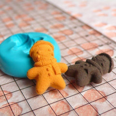 Gingerbread Man w/ Scarf, Hat (17mm) Silicone Flexible Mold - Miniature Food, Sweets, Jewelry, Charms (Clay, Fimo, Resins, Fondant) MD263