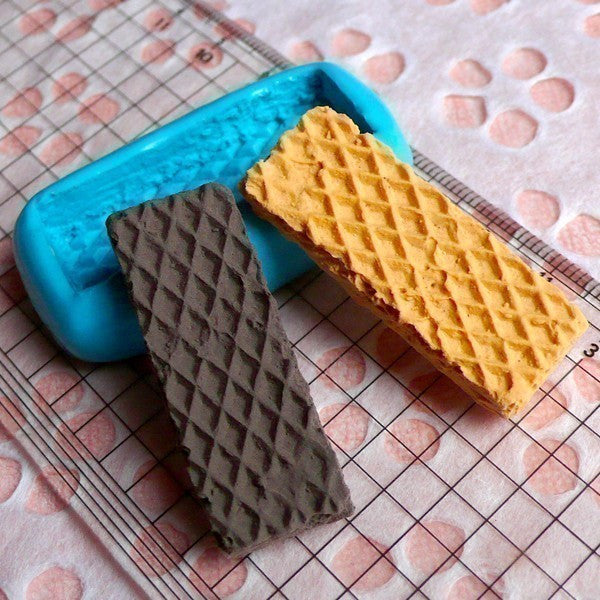 Flexible Silicone Mold Wafer Waffer Biscuit Mold 39mm Kawaii Sweets Miniature Food Fimo Jewelry Charms Cabochon Resin Wax Push Mold MD312