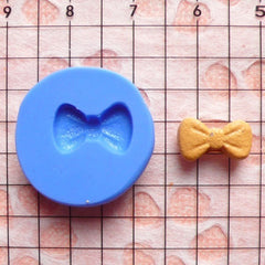 Bow Mold Bowtie Mold 11mm Flexible Silicone Mold Kawaii Mold Decoden Mold Nail Art Supplies Nail Decoration Mold Tiny Cupcake Topper MD720