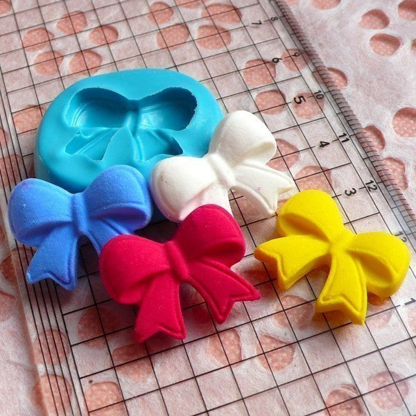 Ribbon / Bow (21mm) Silicone Flexible Push Mold - Jewelry, Charms, Cupcake (Clay, Fimo, Casting Resins, Epoxy, Wax, GumPaste, Fondant) MD471