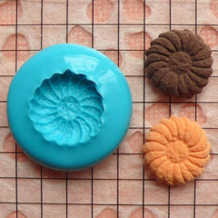 Dollhouse Cookie Mold Flower Daisy Biscuit 14mm Flexible Silicone Mold Kawaii Miniature Sweets Decoden Kitsch Jewelry Charms Cabochon MD174