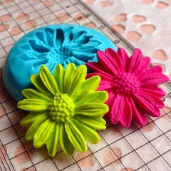 Coneflower Feverfew Chrysanthemum (28mm) Silicone Flexible Flower Mold Cupcake Jewelry Charms Resin Paper Clay Fimo Gumpaste Fondant MD582