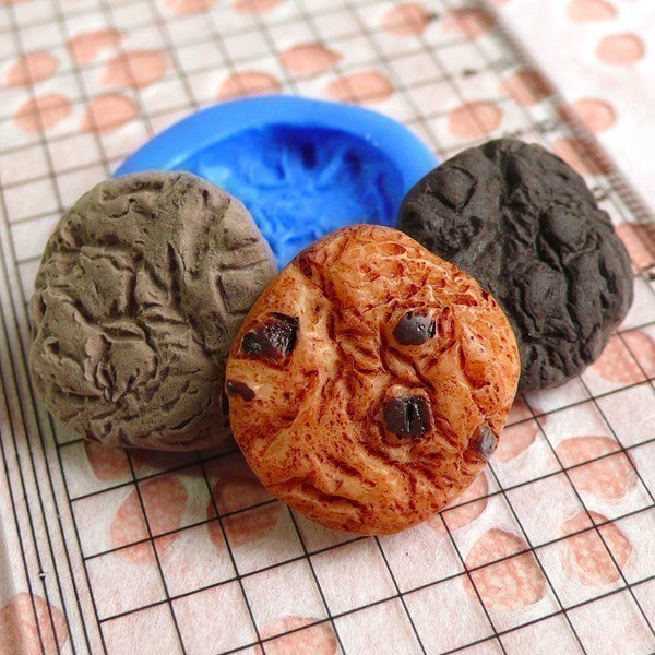 Round Chocolate Chip Cookie / Biscuit (20mm) Silicone Flexible Push Mold - Miniature Sweets, Jewelry, Charms (Clay, Fimo, Resin) MD175
