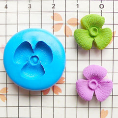 Flower Mold 15mm Flexible Silicone Mold Mini Cupcake Topper Flower Jewelry Fimo Polymer Clay Resin Mold Fondant Gumpaste Push Mold MD567