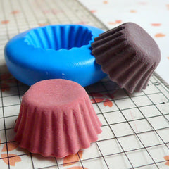 Cupcake / Tart Bottom (22mm) Silicone Mold Flexible Mold - Miniature Food, Sweets, Jewelry, Charms (Clay, Fimo, Resins, Gum Paste) MD109