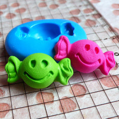 Smiley Candy Mold Bow Tie Candy 23mm Flexible Silicone Mold Kawaii Sweets Deco Fimo Polymer Clay DIY Jewelry Cabochon Charms Gumpaste MD697