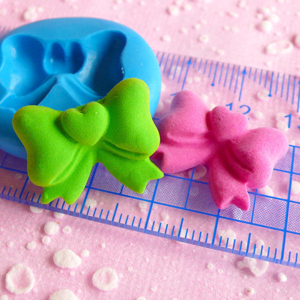 Ribbon Mold w/ Heart 21mm Flexible Silicone Mold Mini Cupcake Topper Mold Fondant Gumpaste Resin Fimo Polymer Clay Mold Scrapbooking MD718