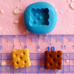 Square Biscuit Mold 14mm Flexible Silicone Mold Dollhouse Miniature Sweets Kawaii Decoden Kitsch Jewelry Polymer Clay Fimo Push Mold MD143