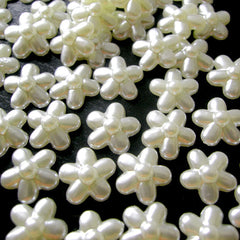 Flower Pearl Cabochons / Pearlized Flower Cabochon in CREAM WHITE (12mm) (around 30 pcs) PES49