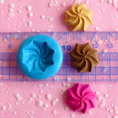 Swirl Cookie Mold Biscuit Mold 22mm Flexible Mold Silicone Mold Miniature Food Kawaii Decoden Sweets Charms Polymer Clay Fimo Resin MD195