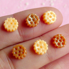 Miniature Biscuit (6pcs) Kawaii Mini Sweets Decoden Cell Phone Deco Dollhouse Biscuit Cabochon Nail Art Nail Deco Earrings NAC033