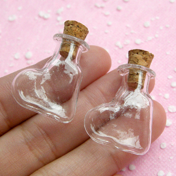 CLEARANCE Mini Heart Glass Vial with Cork (24mm x 20mm / 2 pcs) Weddin, MiniatureSweet, Kawaii Resin Crafts, Decoden Cabochons Supplies