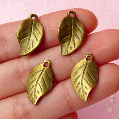 CLEARANCE Antique Bronzed Leaf Charms (4pcs) (18mm x 10mm) Metal Finding Pendant Bracelet Earrings Zipper Pulls Bookmarks Key Chains CHM014