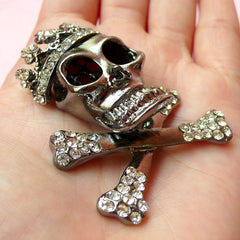 Rhinestone Skull with Crossbones Charm / Punk Rock Skull Alloy Metal Cabochon (42mm x 54mm / Black Silver with Clear Rhinestones) CAB235