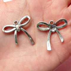 Ribbon Charms (5pcs) (25mm x 24mm / Tibetan Silver) Kawaii Pendant Bracelet Earrings Bookmark Zipper Pulls Keychains Metal Findings CHM331