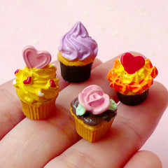 Cupcake Cabochon / Dollhouse Miniature Cupcake (4pcs / Assorted Mix / 12mm / 3D) Kawaii Decoden Miniature Food Jewellery Sweets Deco FCAB142