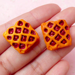 Mini Food Cabochon / Berry Pie Cabochons (2pcs / 18mm x 19mm) Miniature Fruit Pie Dollhouse Dessert Kawaii Phone Case Sweets Deco FCAB175