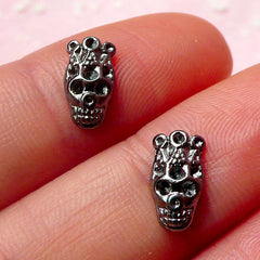 Mini Skull Head w/ Crown Cabochons (2pcs) (10mm / Black Silver) Fake Miniature Cupcake Topper Earring Making Punk Nail Art Decoration NAC126