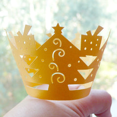 Cupcake Wrappers - Yellow Christmas Tree & Gift - Laser Cut Yellow Cupcake Wrapper - Cake Deco / Cupcake Decoration / Packaging (6pcs) CUP15