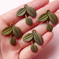 Leaf Charms (4pcs) (24mm x 27mm / Antique Bronze) Finding Pendant Bracelet Earrings Zipper Pulls Bookmarks Keychains Scrapbooking CHM590