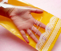 Kawaii Yellow Clear Gift Bags Plastic Gift Wrapping Bags with Lace Doily Filigree Pattern (20 pcs) (15cm x 25cm) GB104