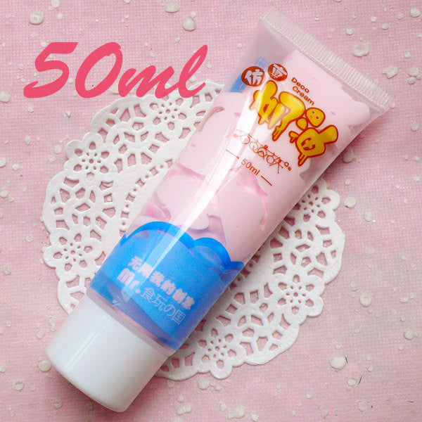 Whipped Cream Sillicone Clay / Faux Strawberry Icing / Frosting (Pink / 50ml + 2 Piping Tips) Cell Phone Deco Kawaii Scrapbooking CLAY11