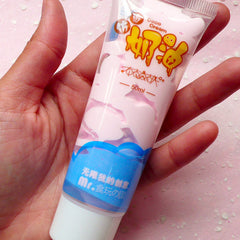 Whipped Cream Sillicone Clay / Faux Strawberry Icing / Frosting (Pink / 50ml + 2 Piping Tips) Cell Phone Deco Kawaii Scrapbooking CLAY11