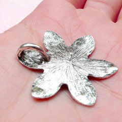 Big Flower Charms (2pcs) (32mm / Tibetan Silver) Metal Findings Floral Pendant Bracelet Earrings Zipper Pulls Keychains Bookmark CHM660