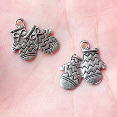 Gloves Charms (10pcs) (16mm x 17mm / Tibetan Silver / 2 Sided) Metal Findings DIY Pendant Bracelet Earrings Zipper Pulls Keychains CHM671
