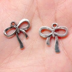 Ribbon Charms (10pcs) (18mm x 19mm / Tibetan Silver) Kawaii Metal Findings Pendant Bracelet Earrings Zipper Pulls Bookmarks Keychains CHM690