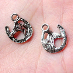 Horse and Horseshoe Charms (10pcs) (13mm x 16mm / Tibetan Silver) Animal Charms Pendant Bracelet Earrings Zipper Pulls Keychains CHM745