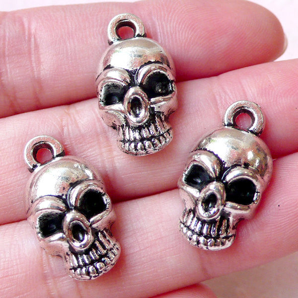 Punk Skull Charms (3pcs / 12mm x 22mm / Tibetan Silver) Gothic Jewelry Spooky Necklace Halloween Bracelet Bangle Zipper Pull Charm CHM1243