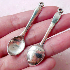 Large Spoon Charms Big Cutlery Charm (3pcs / 13mm x 54mm / Tibetan Silver) Kawaii Decoden Sweets Deco Kitsch Jewellery Keychain CHM1398