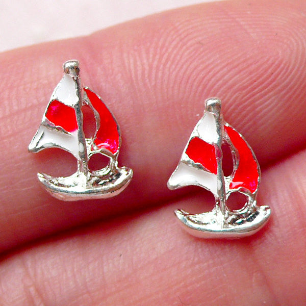 Sail Yacht Enamel Floating Charm / Mini Sailing Boat Cabochon (2pcs / 7mm x 10mm / Silver) Nail Art Nail Decoration Embellishment NAC274