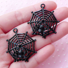 Black Spiderweb Charm Spider Net Enamel Charm (2pcs / 32mm x 35mm) Halloween Party Decoration Spooky Favor Charm Creepy Goth Earring CHM1686