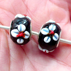 Floral Beads with 3 Flower (2pcs / 15mm x 10mm / Black and White) Silver Core Lampwork Glass Bead European Bracelet Slide Beads CHM2021