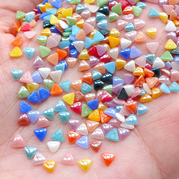 Super Tiny Triangle Ceramic Cabochons (100pcs / 3mm to 4mm / Assorted Mix / Flat Back) Mini Sprinkles Nail Art Nail Decoration Manicure Deco NAC311