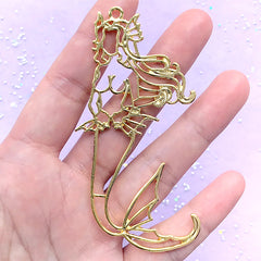 Merfolk Open Bezel Charm | Mermaid Pendant | Merperson Deco Frame for UV Resin Filling | Resin Jewellery DIY (1 piece / Yellow Gold / 42mm x 82mm)
