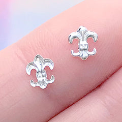 Fleur de Lis Nail Charms | Royal Embellishments | Baroque Decorative Symbol | Antique Ornaments | Resin Inclusions (15 pcs / Silver / 5mm x 6mm)