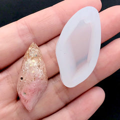 Gemstone Pendant Silicone Mold | Crystal Quartz Mold | Gem Charm | Fake Gemstones Mould | Resin Jewellery Supplies (15mm x 34mm)